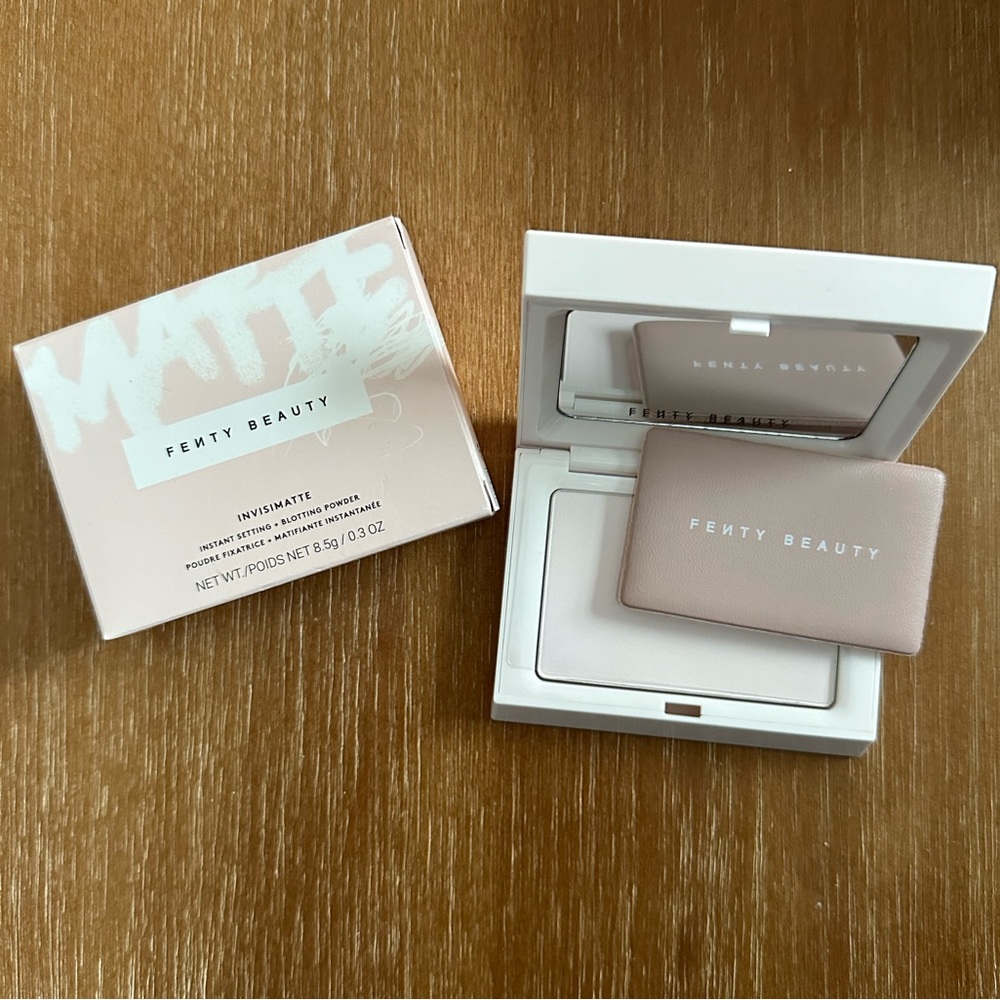 [NEW] FENTY BEAUTY Invisimatte Blotting Powder “Universal” .3oz